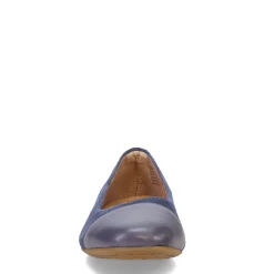 Women's Born, Batti Flat