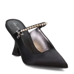 Women's Circus NY, Monique Pump