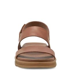 Women's Earth, Leah Sandal