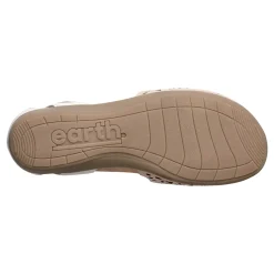 Women's Earth Origins, Bronnie Flat