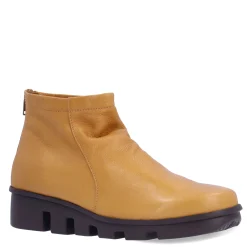 Women's L'Amour Des Pieds, Hadirat Boot