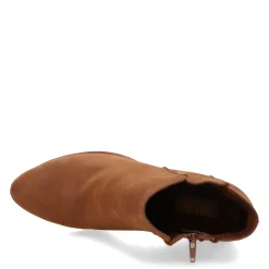 Women's MIA, Lolo Boot