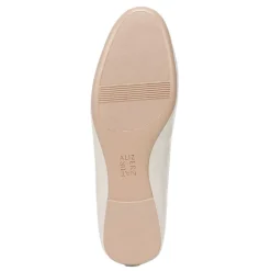 Women's Naturalizer, Layla Loafer