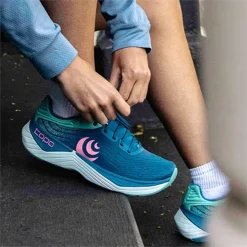 Women's Topo, Ultrafly 5 Running Shoe